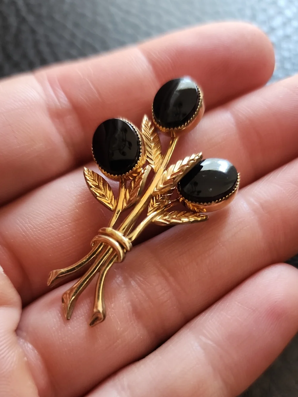 VTG Gold Filled Black Floral Bouquet Brooch - Classic Womens Jewelry